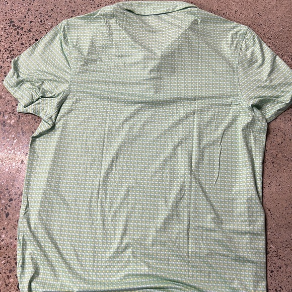 JCrew Men’s Printed performance polo shirt (wave crest white fresh). Size Large - Picture 2 of 4